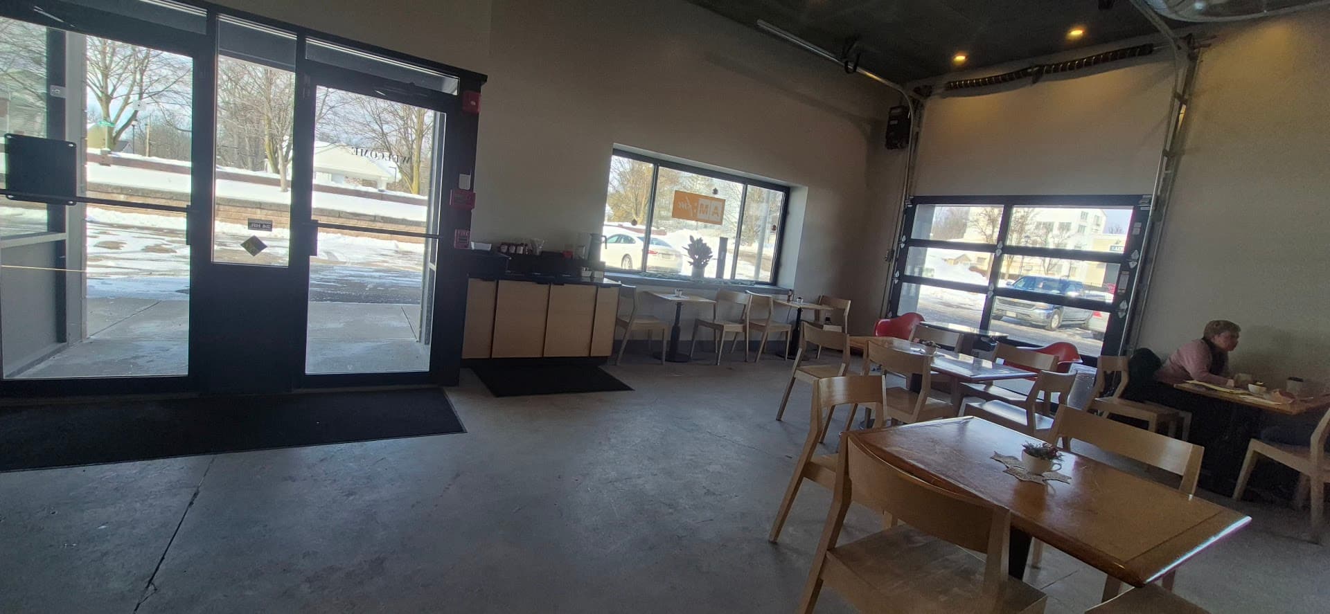 Interior of AM:FM Creekside, specialty coffee shop in Rochester