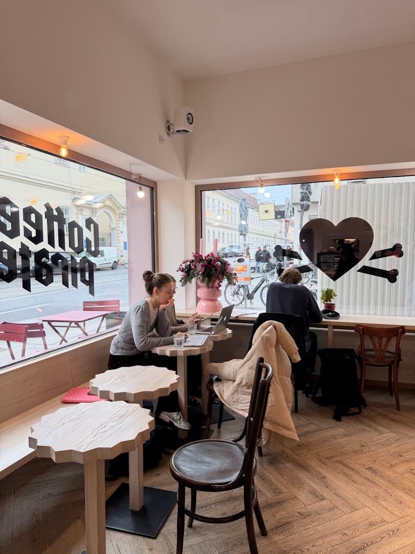 CoffeePirates - specialty coffee shop in Vienna