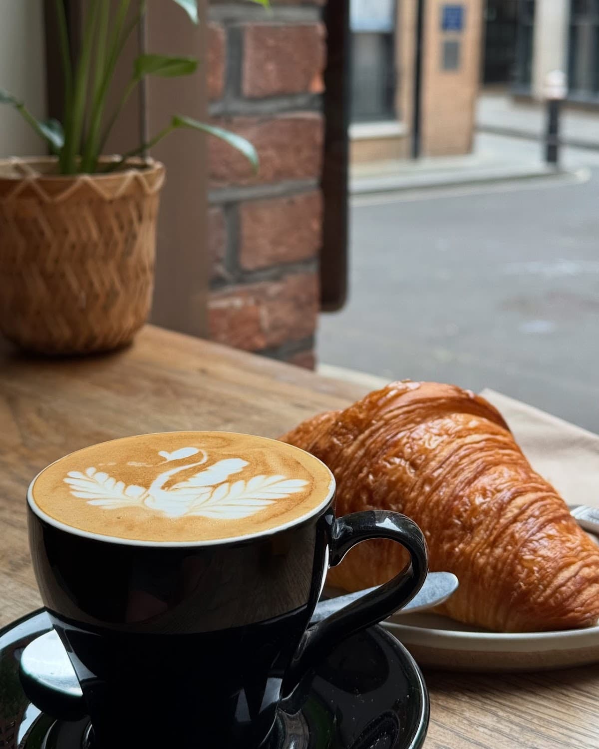 Alchemy Café - The City specialty coffee shop in London - photo 3