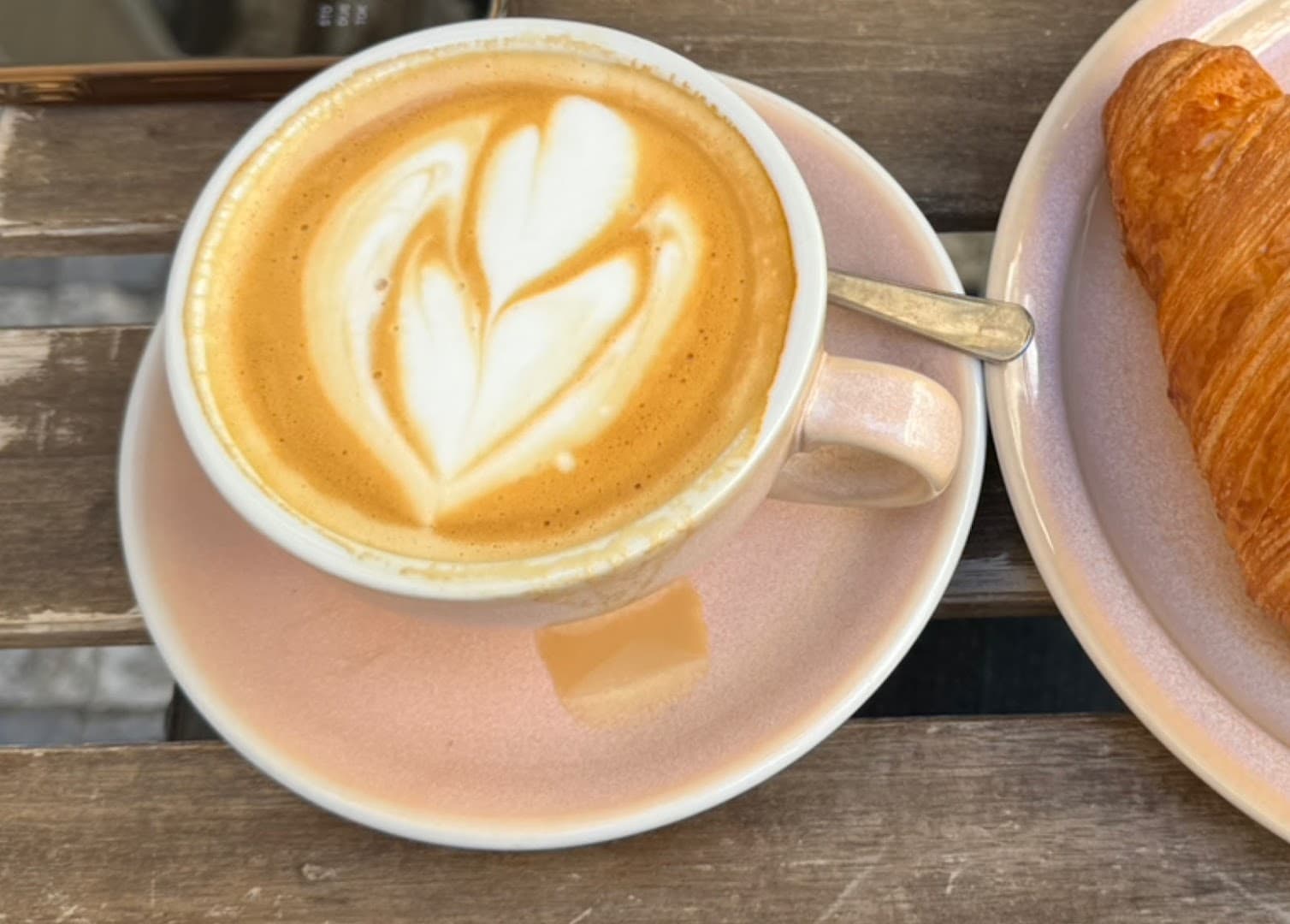 Coffee at Kin & K Bakery Korunní, specialty coffee shop in Prague