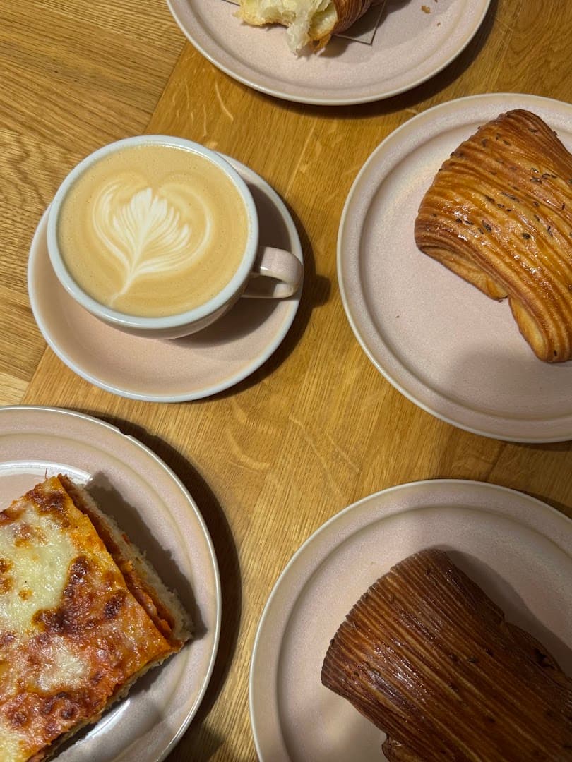 Coffee at Kin & K Bakery Korunní, specialty coffee shop in Prague