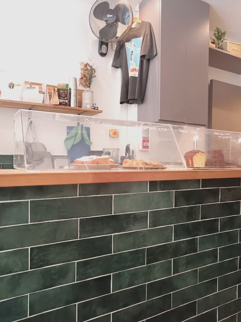 Ola’s Café - specialty coffee shop in Paris