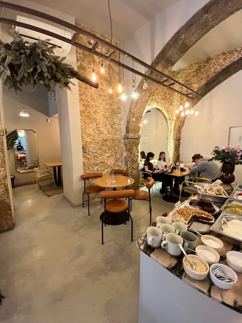 QUEST - specialty coffee shop in Lisbon