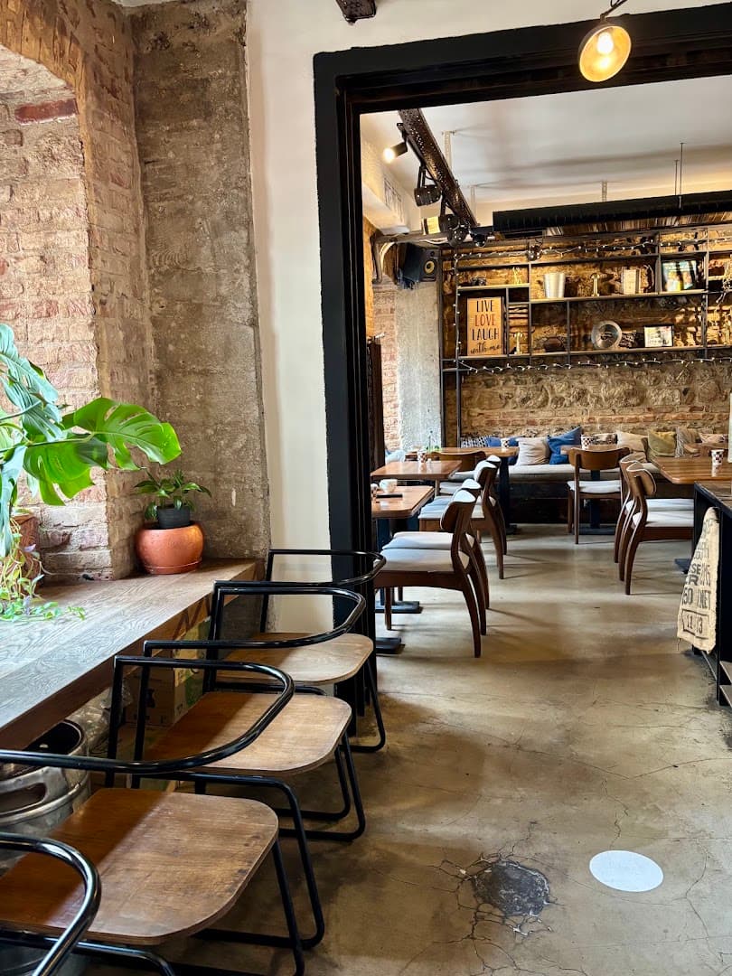 Federal Galata - specialty coffee shop in Istanbul