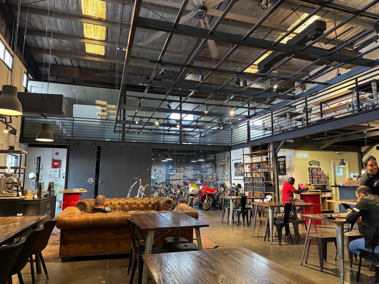 Cafe Rider Custom - specialty coffee shop in Dubai