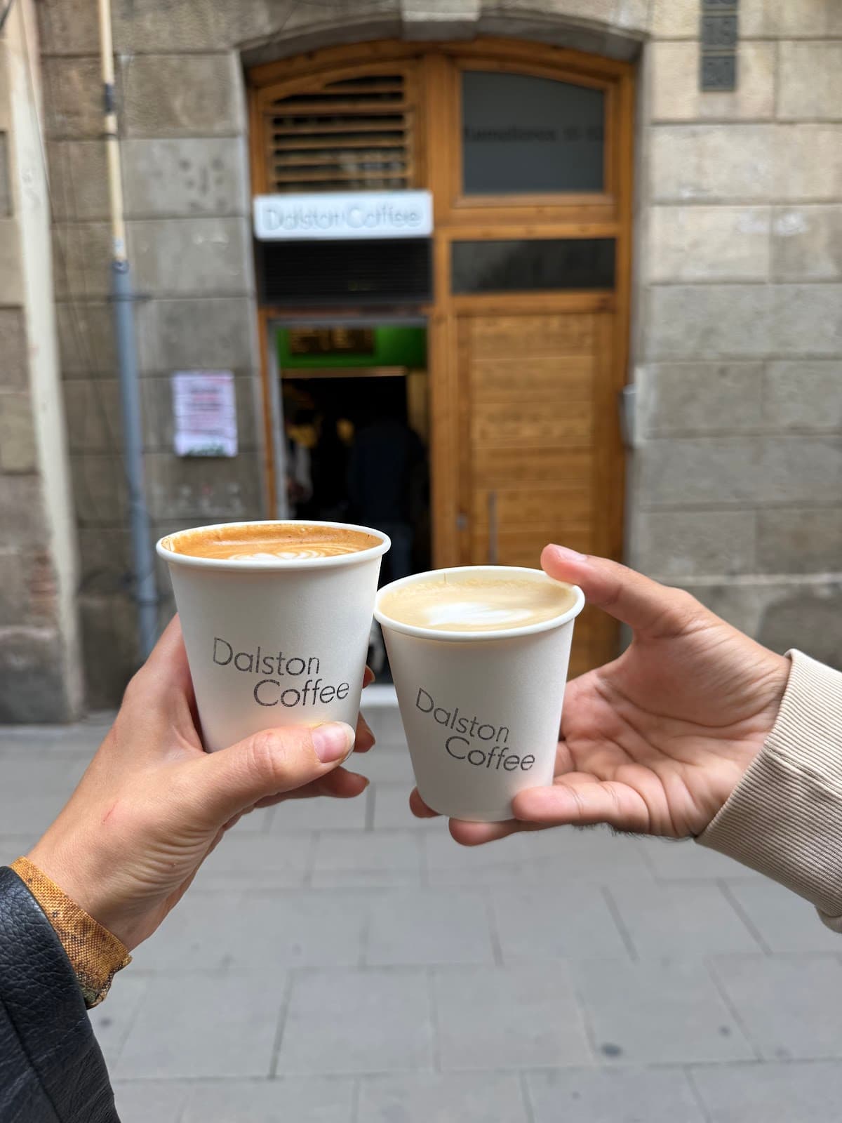 Dalston Coffee Barcelona - Cafè d'especialitat - Coffee Roasters specialty coffee shop in Barcelona - photo 6