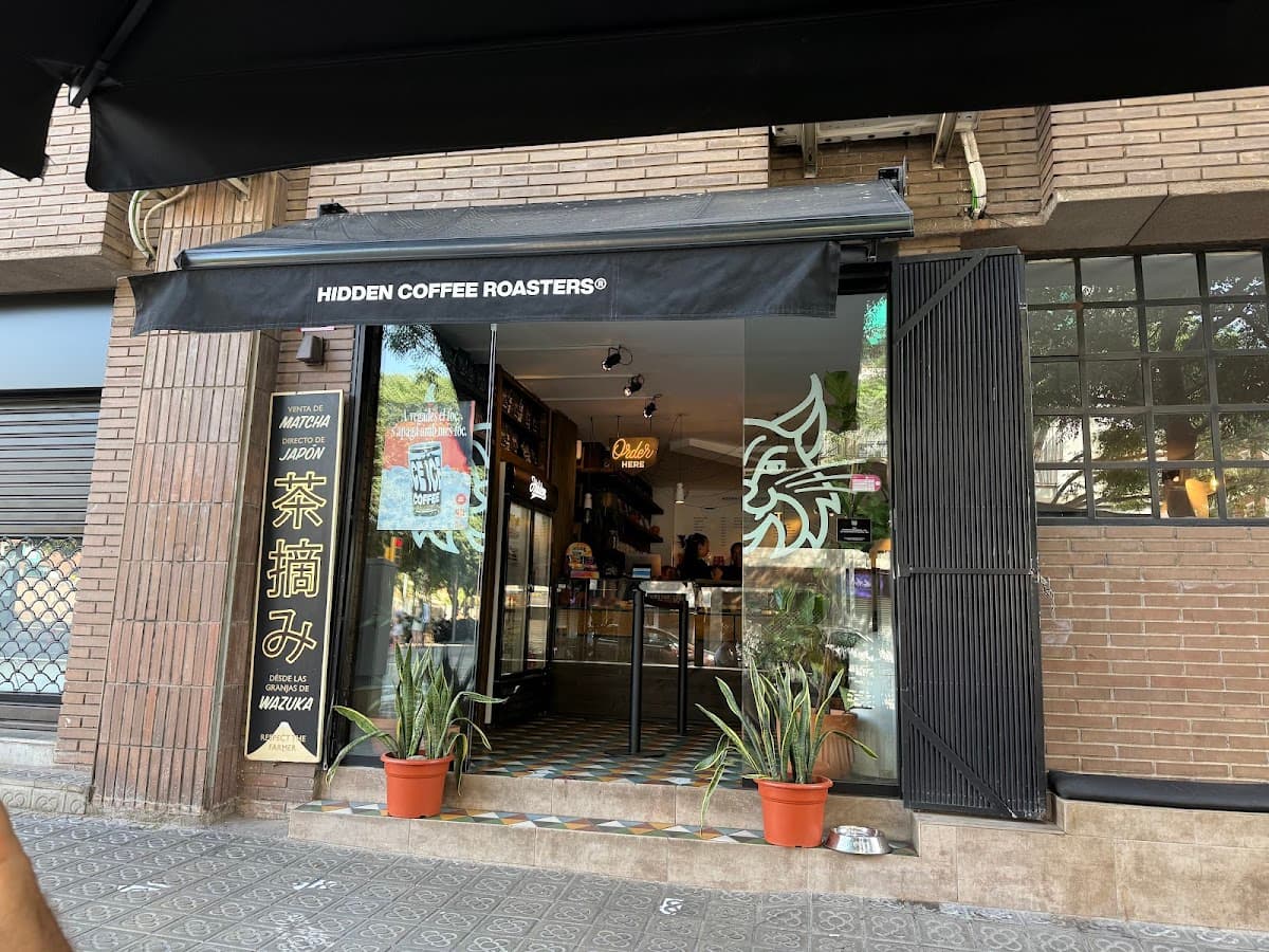 Hidden Coffee Roasters - Les Corts specialty coffee shop in Barcelona - photo 5