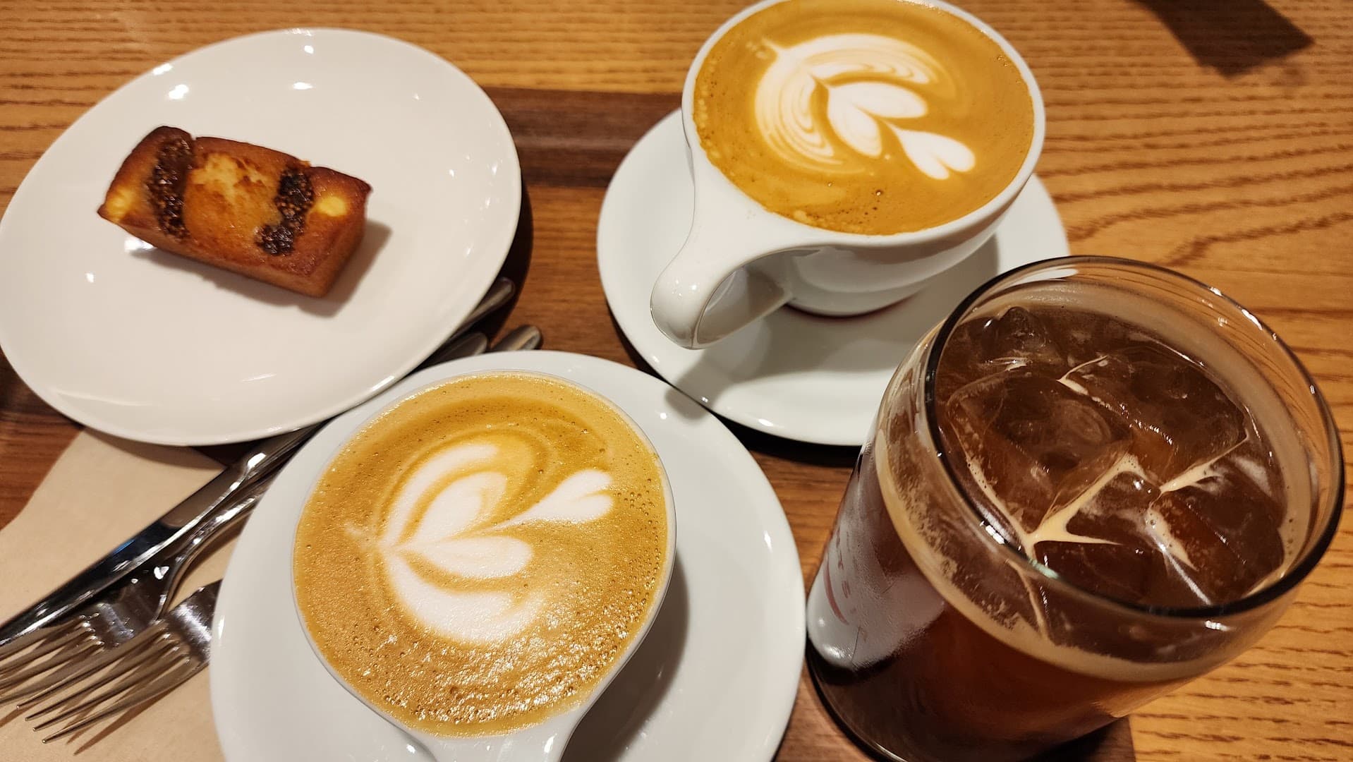 Intelligentsia Coffee Jamsil Coffeebar - specialty coffee shop in Seoul