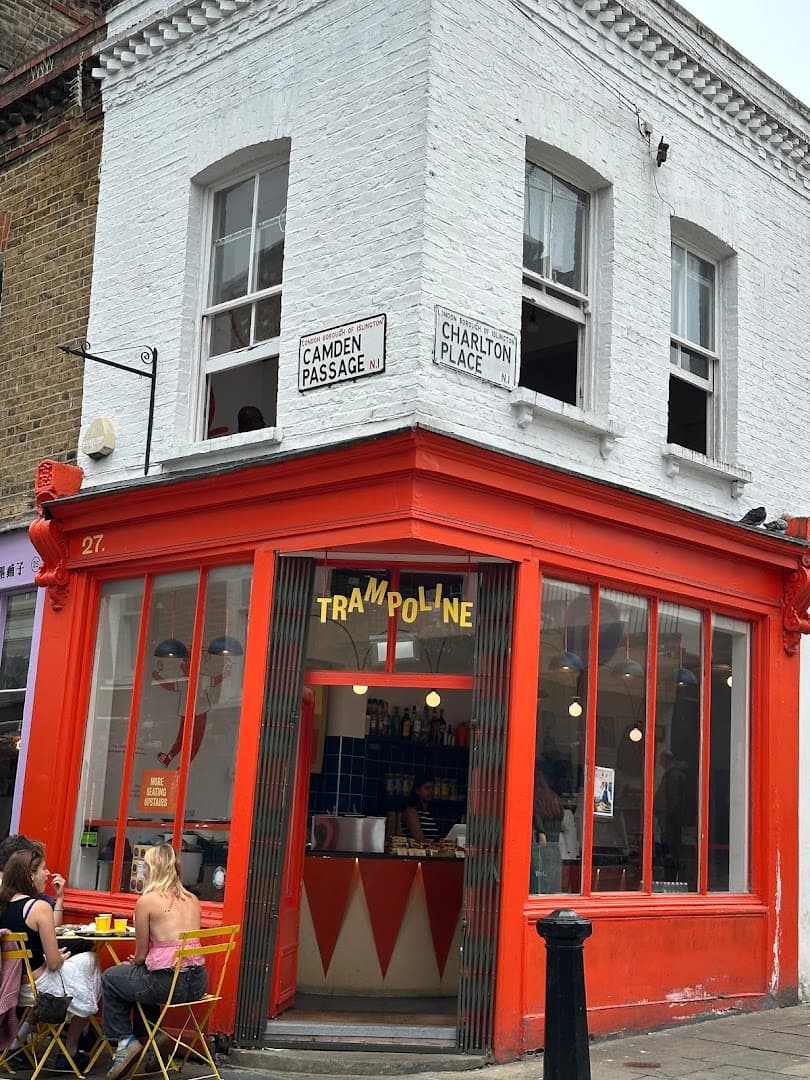 TRAMPOLINE Cafe - specialty coffee shop in London
