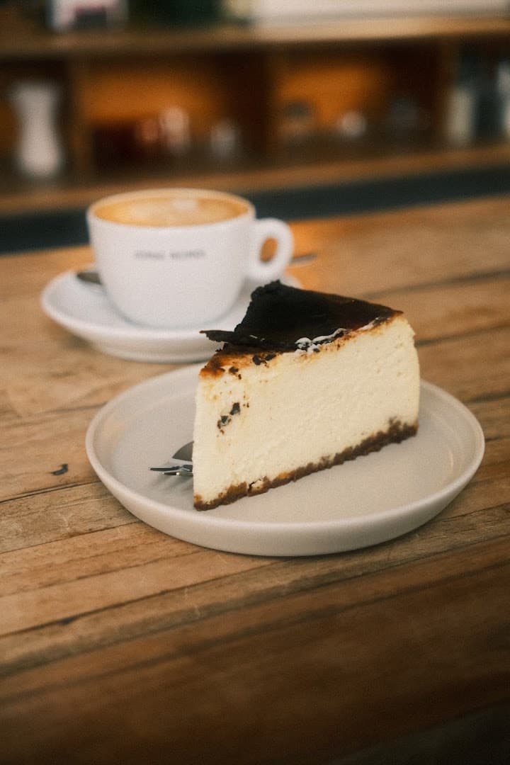 Jonas Reindl Coffee Roasters - specialty coffee shop in Vienna