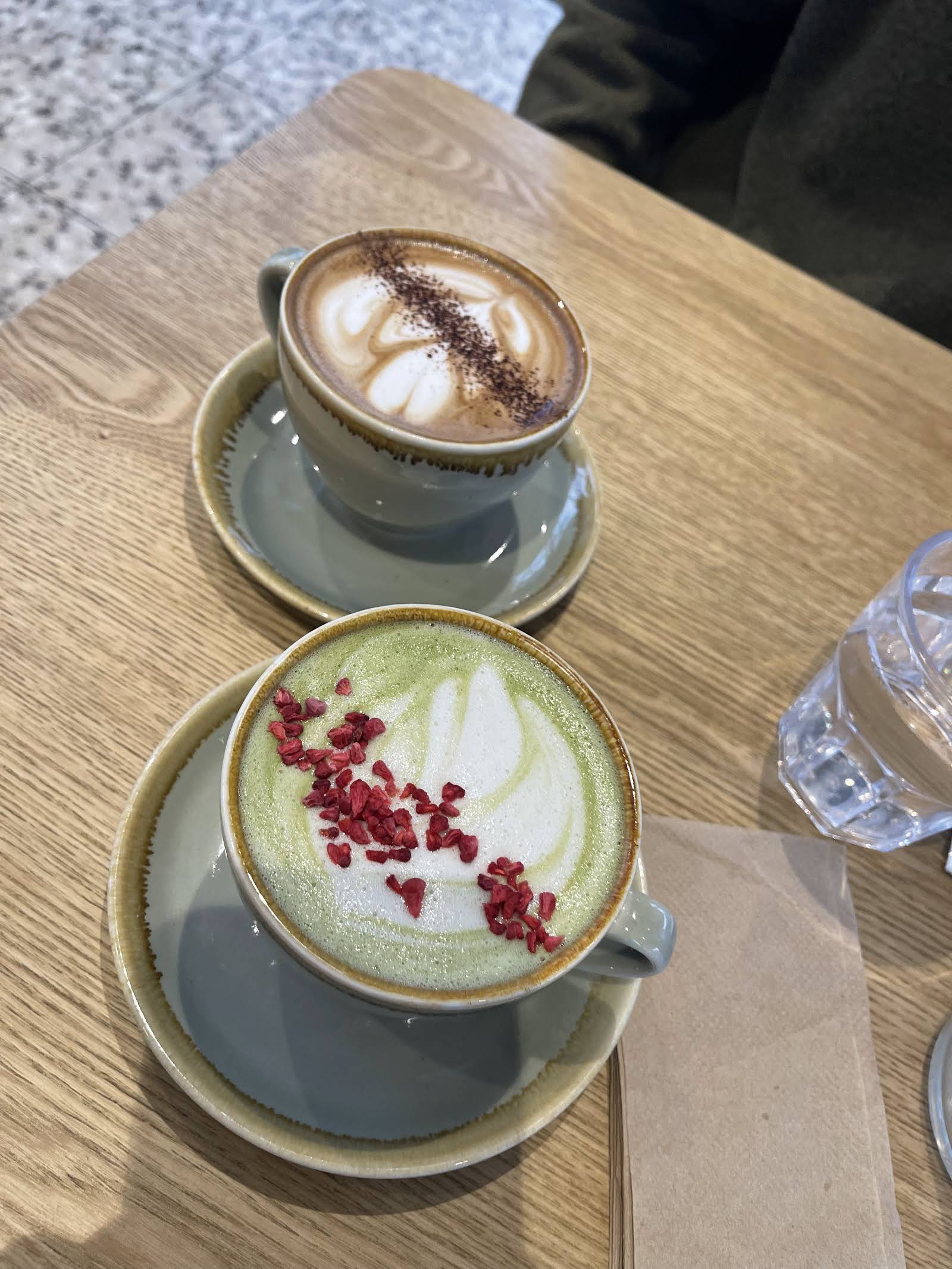 Farine specialty coffee shop in London - photo 4