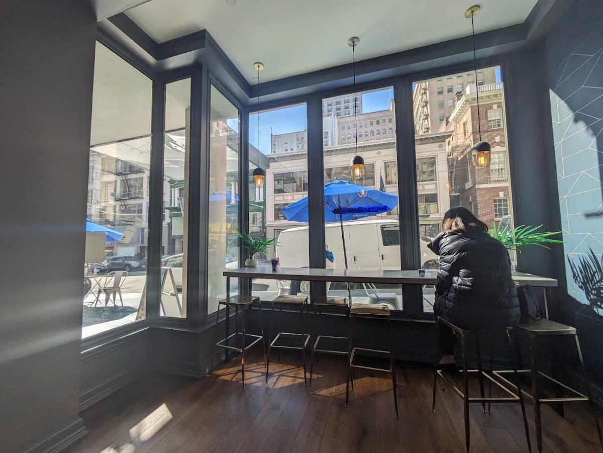 Bluestone Lane Theatre District Coffee Shop specialty coffee shop in San Francisco - photo 4