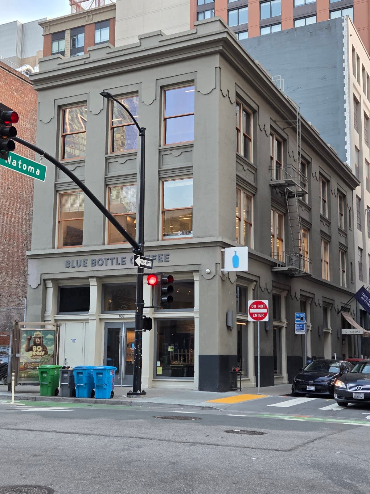 Blue Bottle Coffee - specialty coffee shop in Yerba Buena