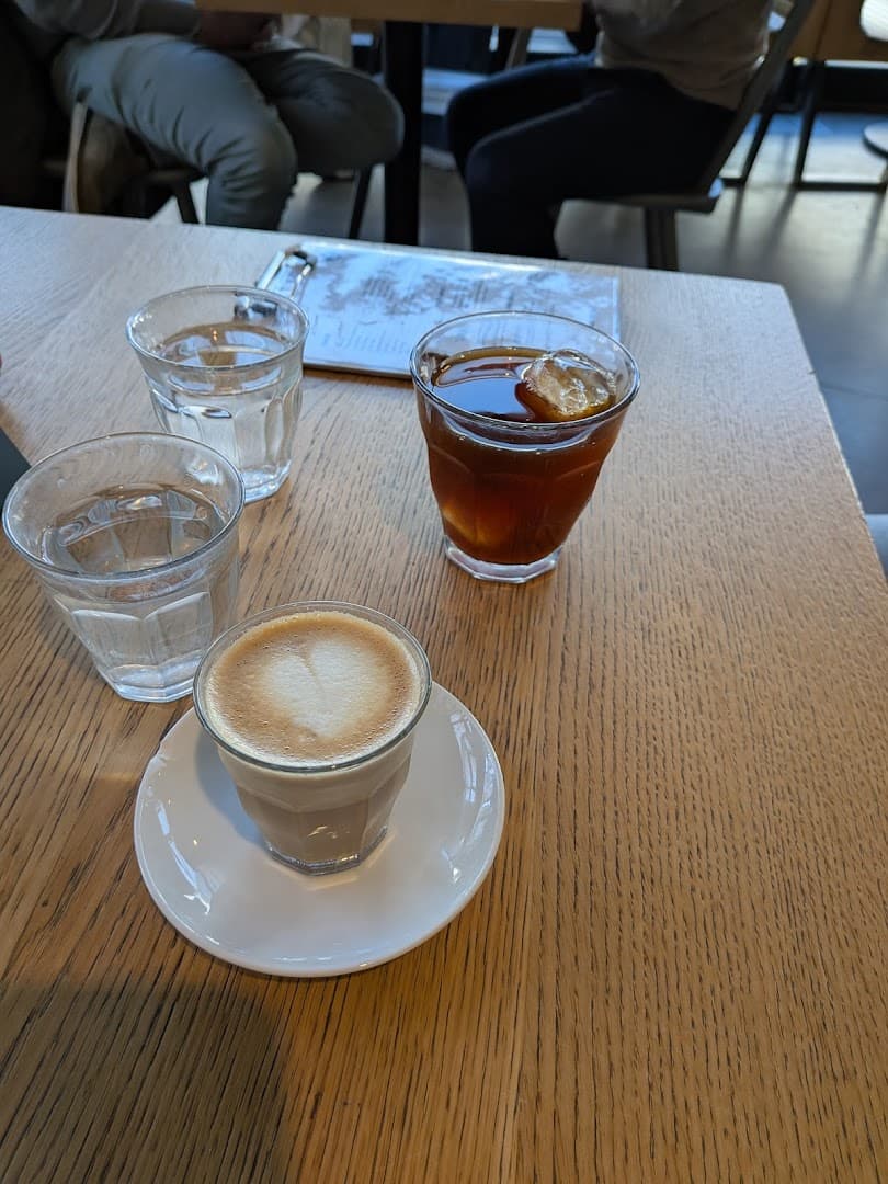 19grams Alex – Coffee Roastery - specialty coffee shop in Mitte