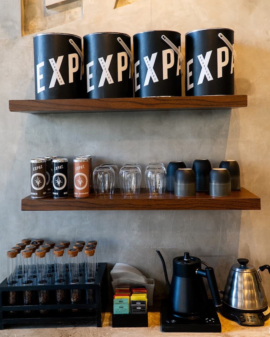 Expat. Roasters Seminyak Petitenget - specialty coffee shop in Bali