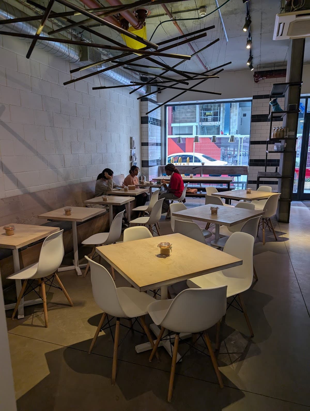 Iris & June specialty coffee shop in London - photo 4