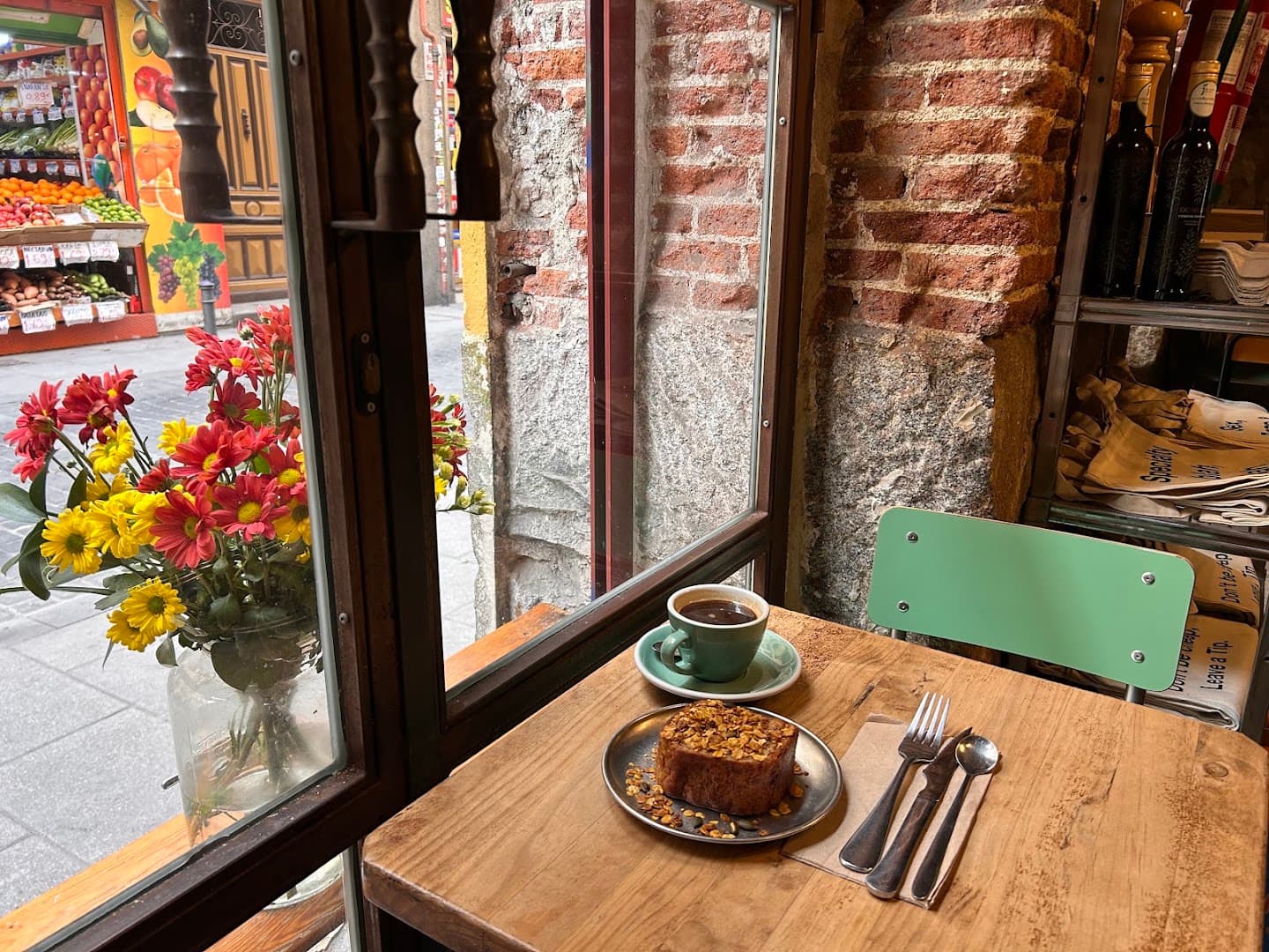 Pum Pum Café - specialty coffee shop in Madrid
