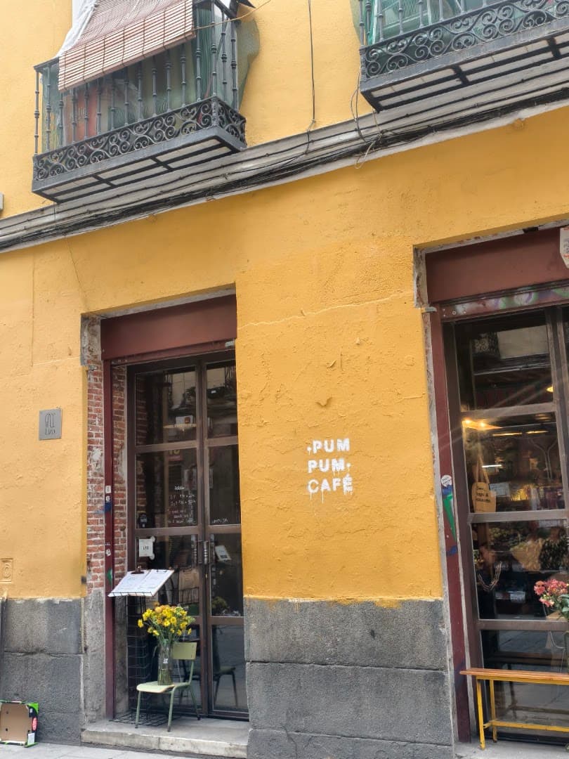 Pum Pum Café - specialty coffee shop in Madrid