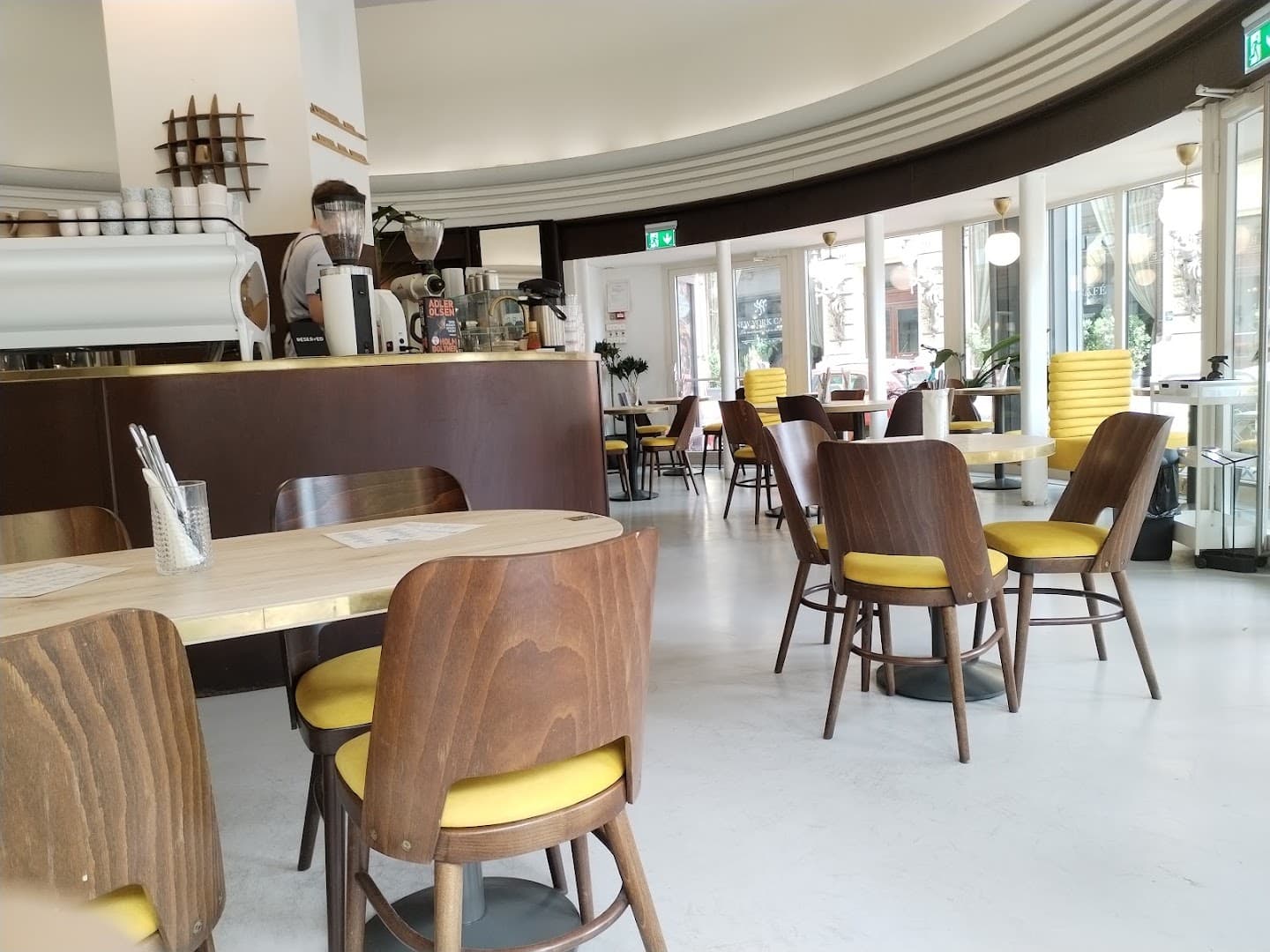 Horizont - Brunch and Coffee specialty coffee shop in Budapest - photo 4