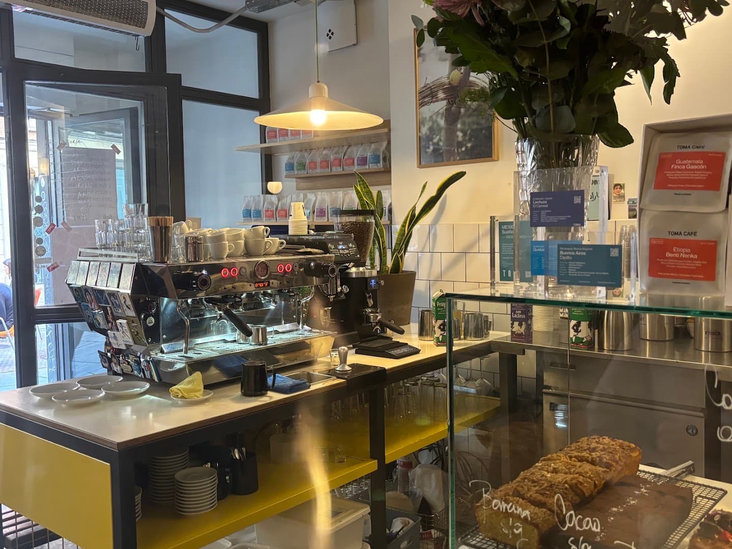 Toma Café Olavide - specialty coffee shop in Madrid