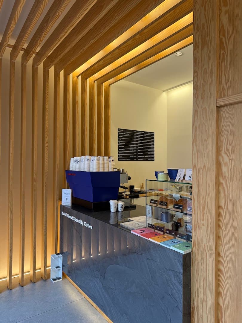East Crema Coffee Eloy (Specialty Coffee Madrid) specialty coffee shop in Madrid - photo 3