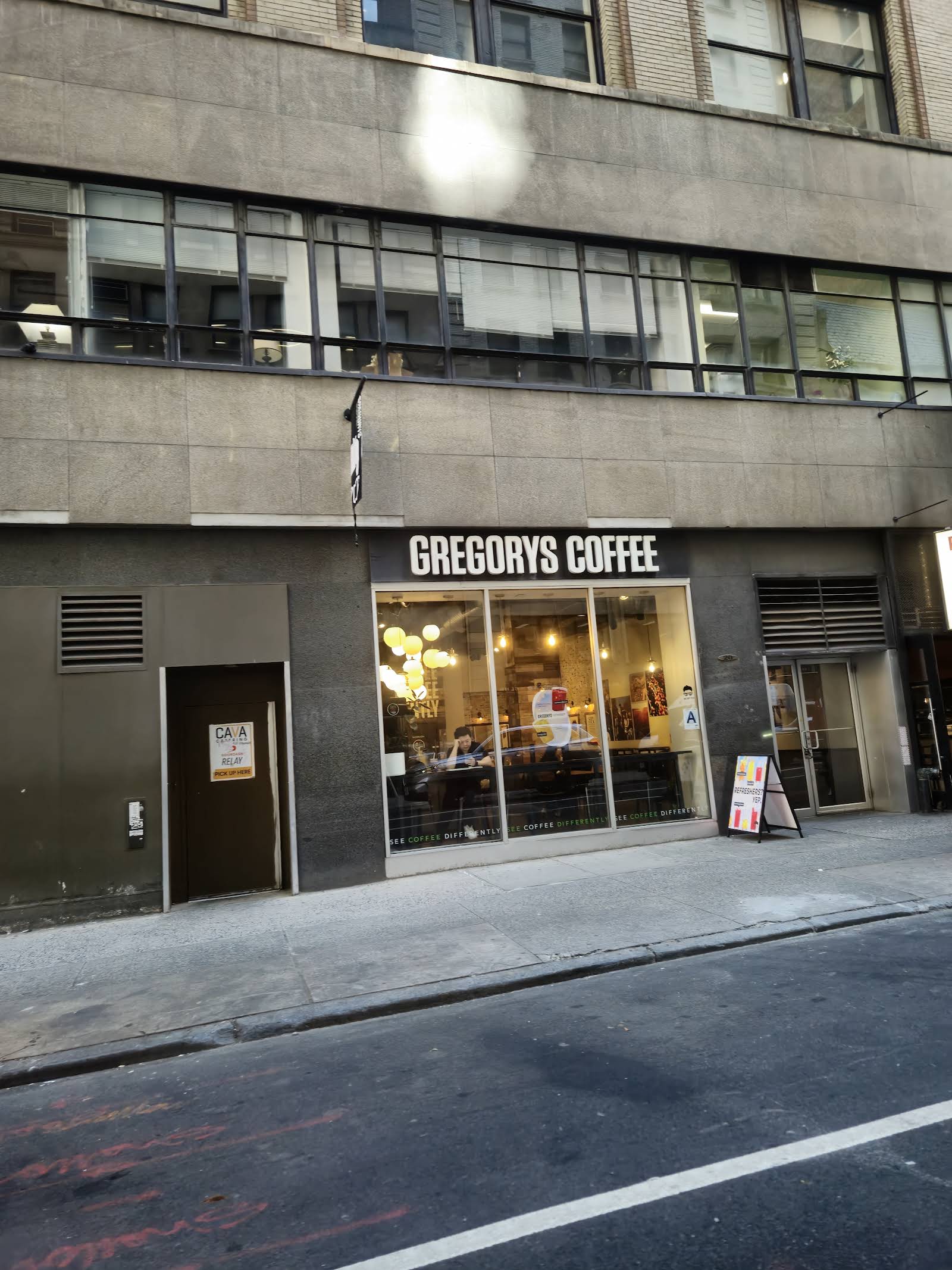 Gregorys Coffee specialty coffee shop in New York - photo 3