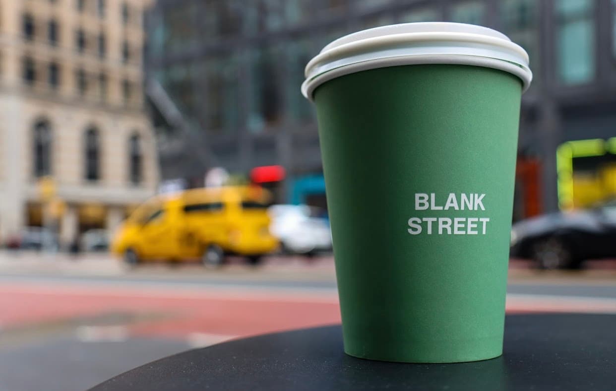 Blank Street specialty coffee shop in New York - photo 6
