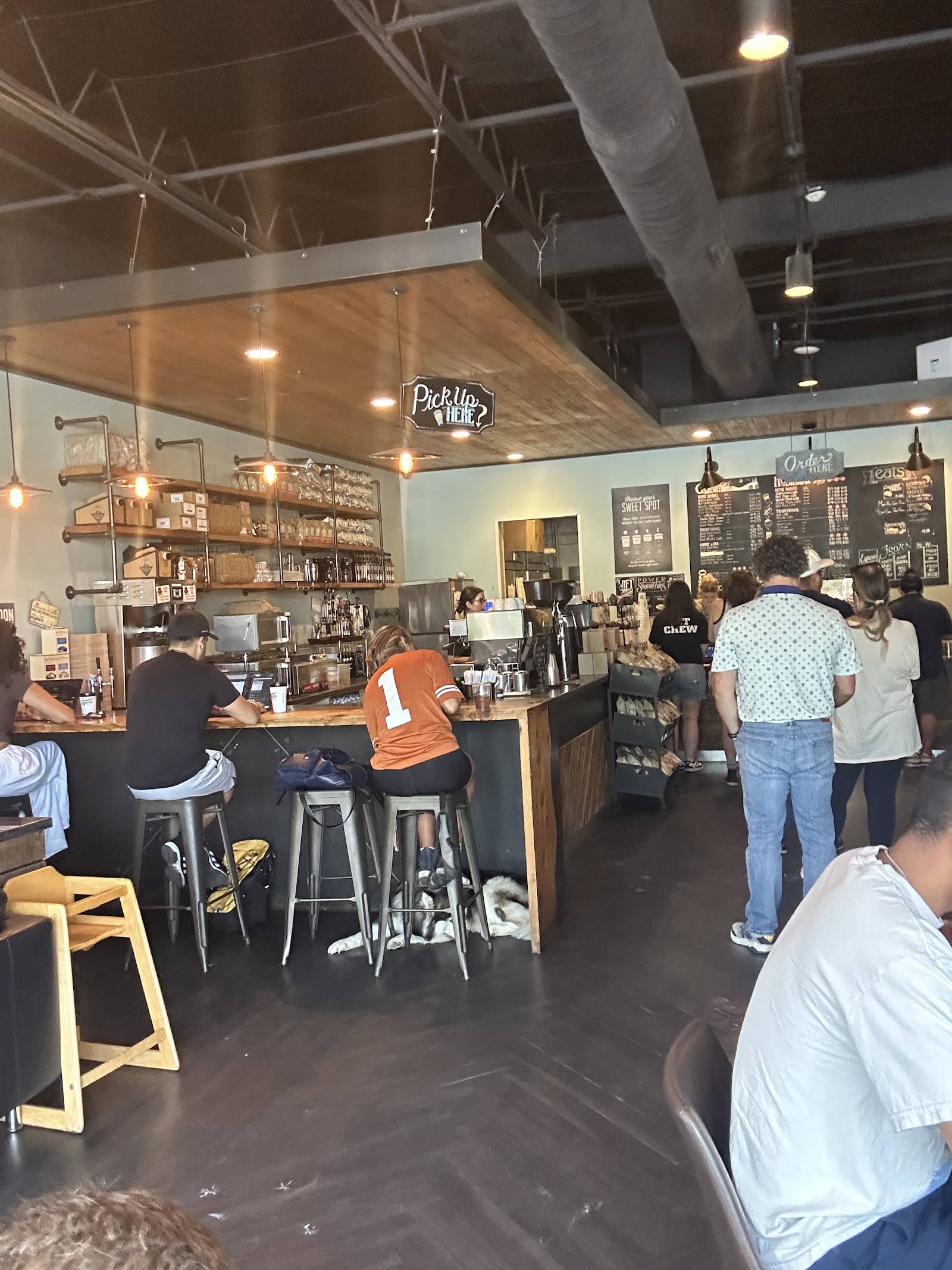 Summer Moon Coffee - specialty coffee shop in North Burnet