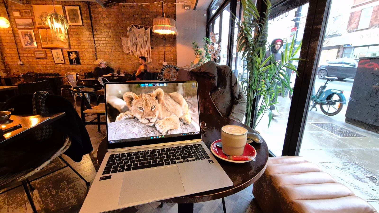 Abraço specialty coffee shop in London - photo 8