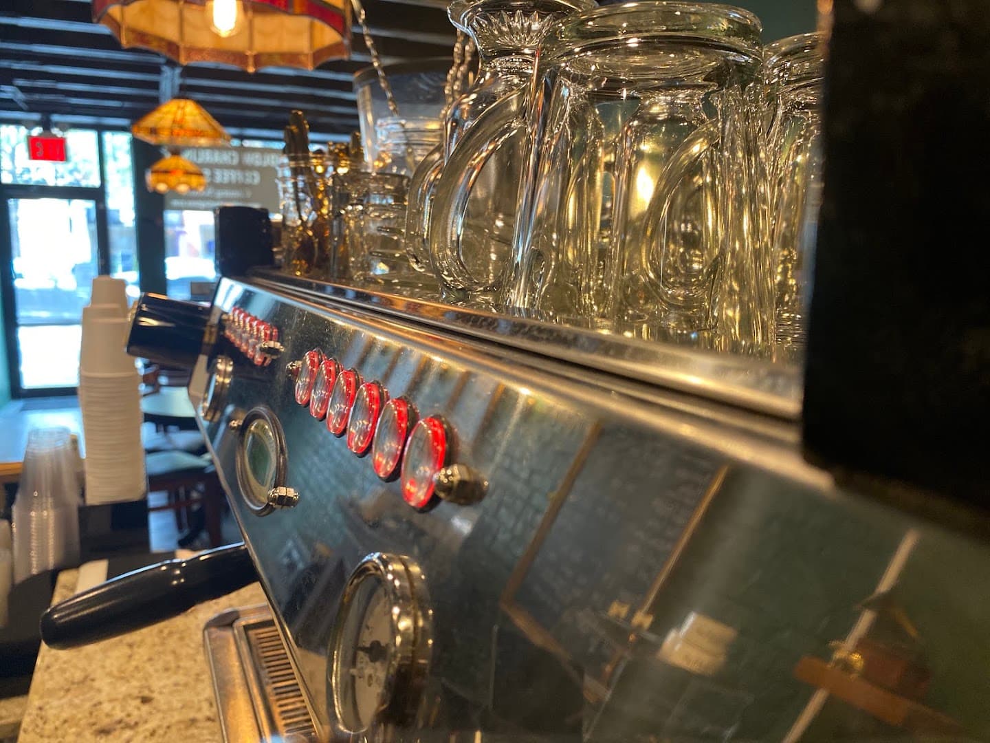 Ludlow Charlingtons Coffee Shop - specialty coffee shop in Chicago