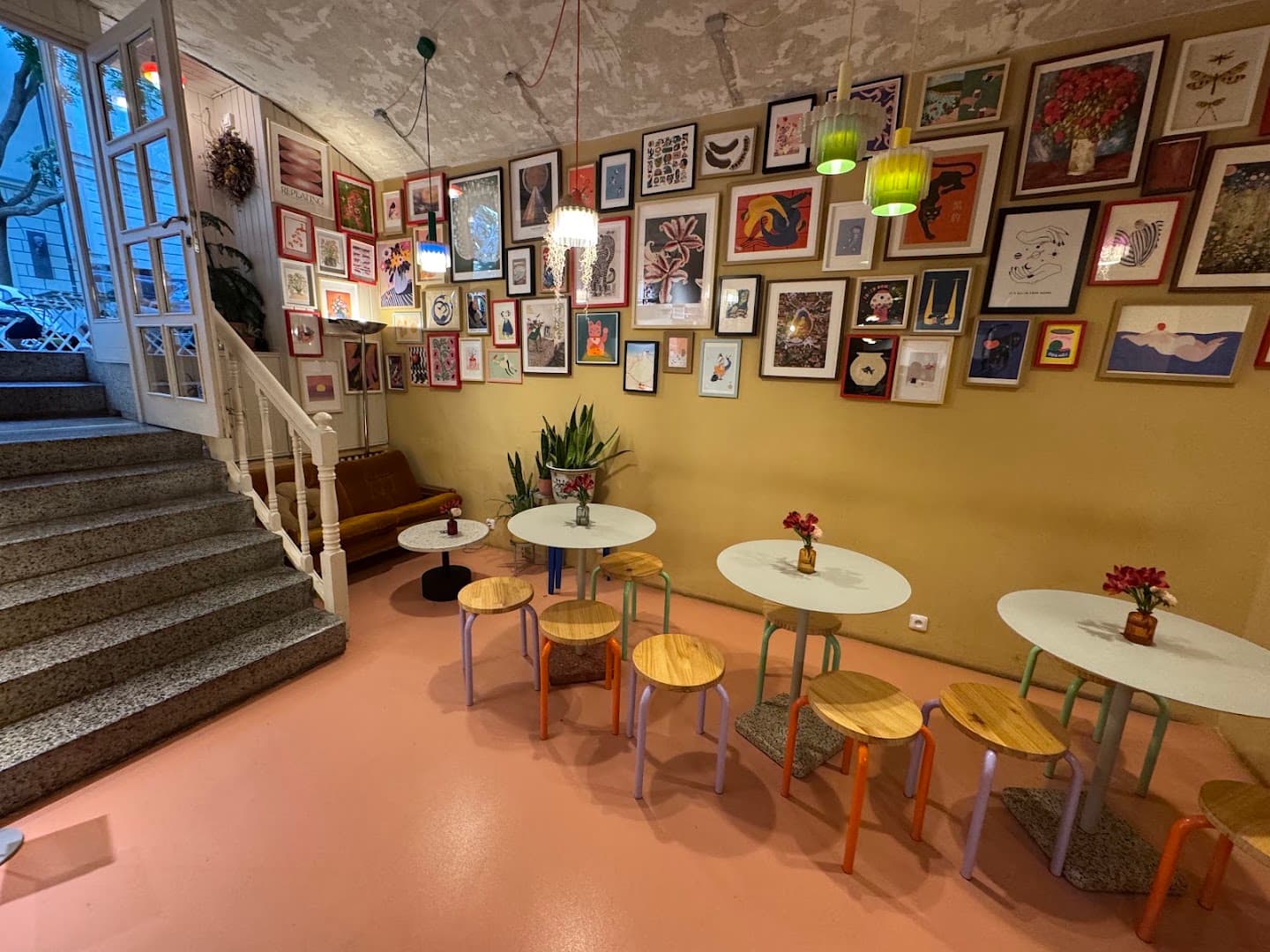 may cafe - specialty coffee shop in Prague