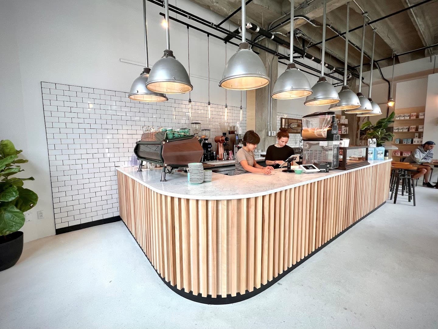 Pikolo Espresso Bar - specialty coffee shop in Montreal