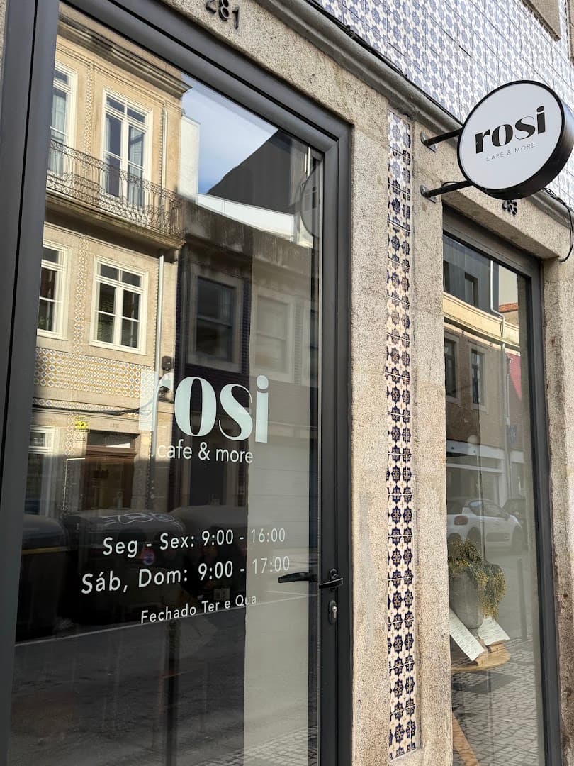 Rosi. Café & more | specialty coffee roasters | brunches & pastries - specialty coffee shop in Porto
