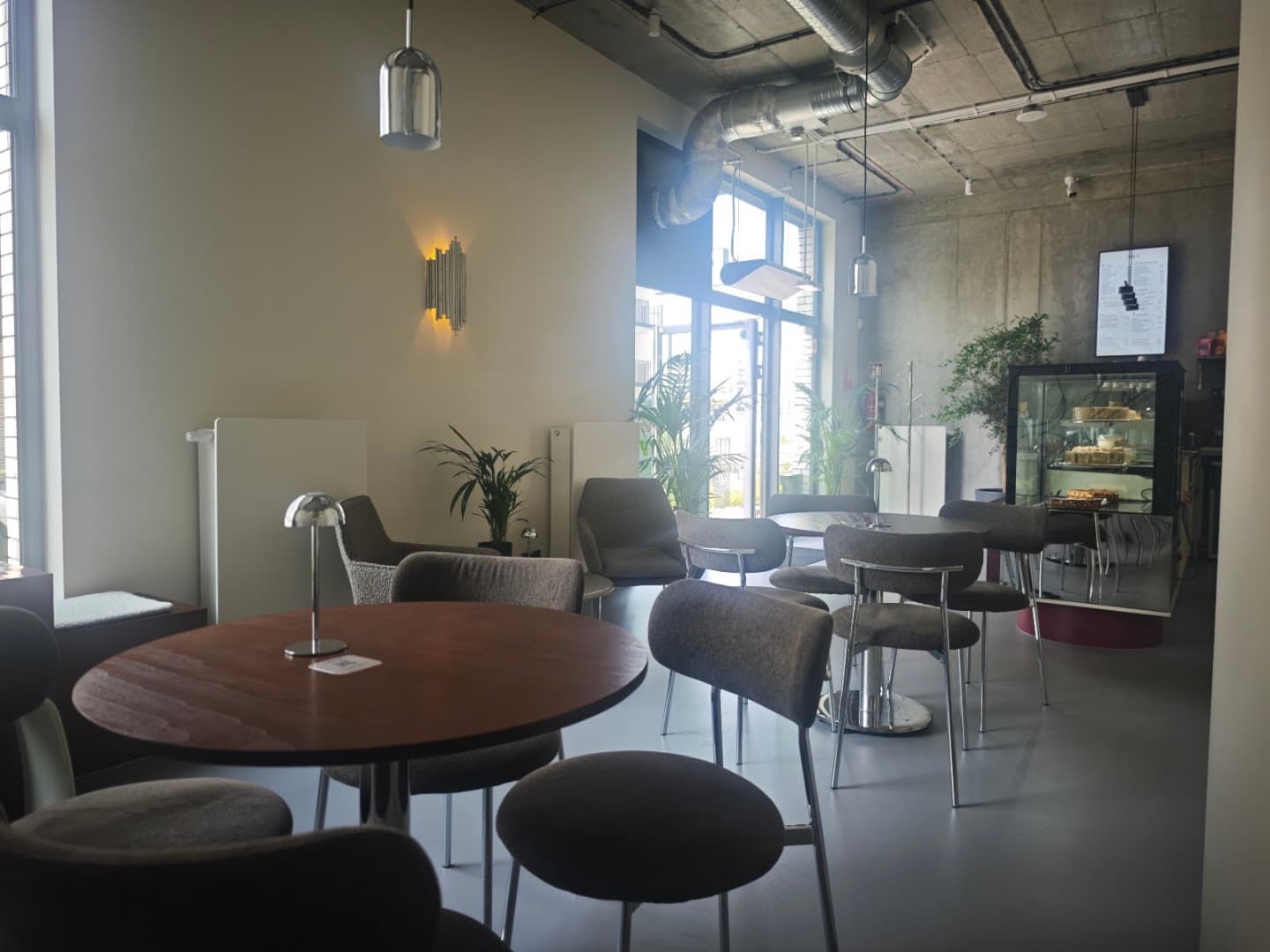 Interior of Once Kawiarnia i Śniadania, specialty coffee shop in Warsaw
