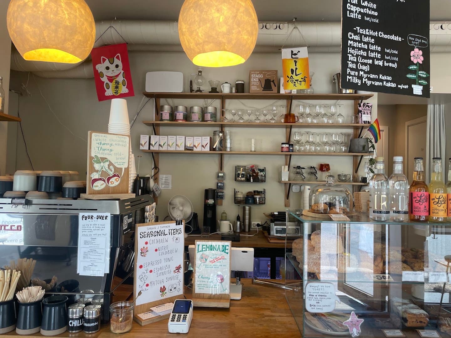 Interior of Kuro Oslo, specialty coffee shop in Oslo