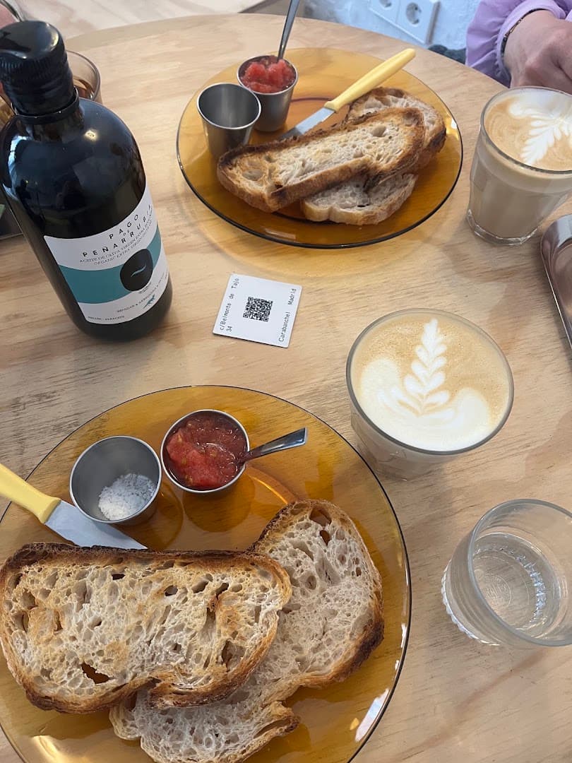 Holgura x Placeo - Café de Especialidad - specialty coffee shop in Madrid