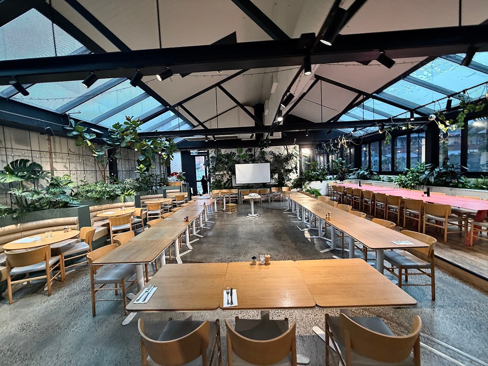 Interior of Au79, specialty coffee shop in Melbourne