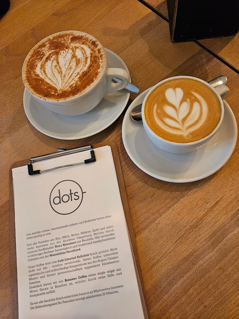 dots - specialty coffee shop in Bezirk Neukölln