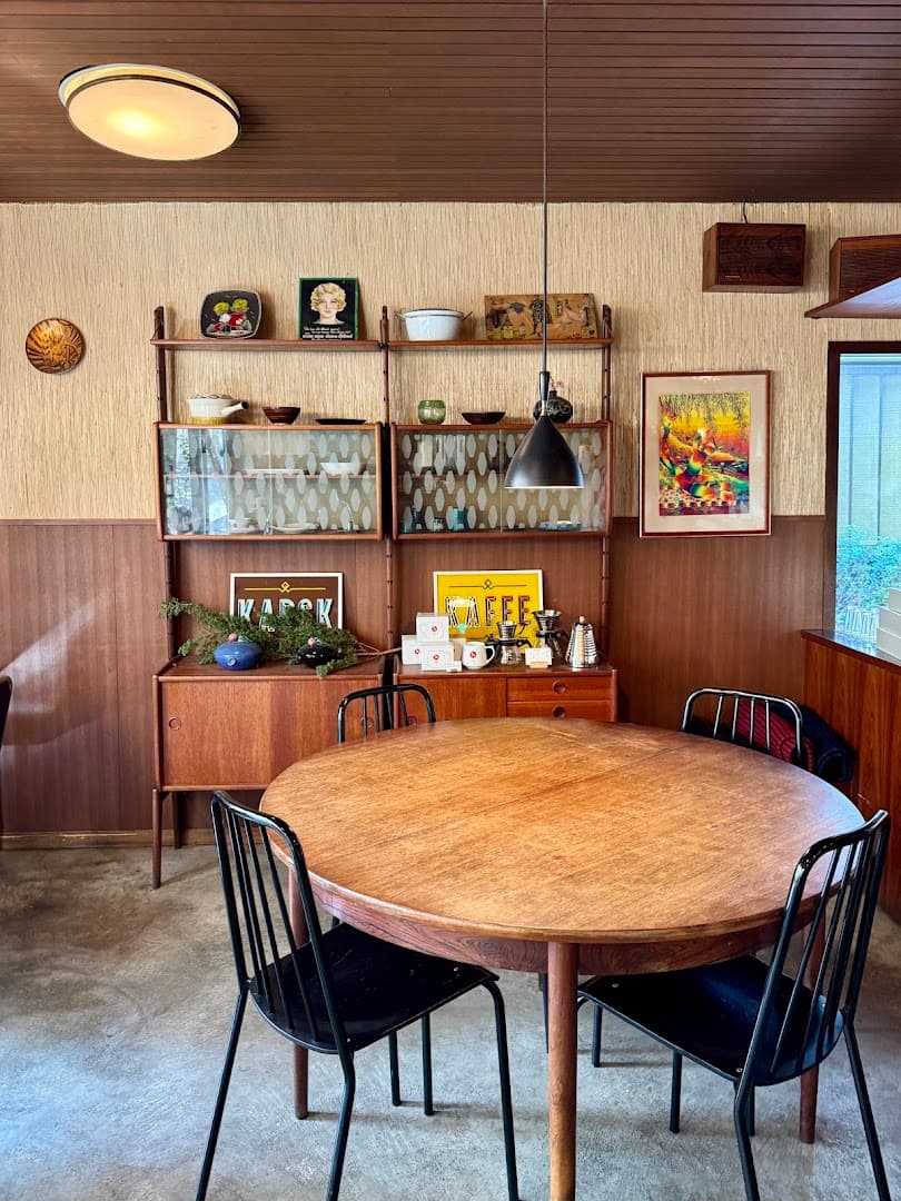Fuglen Tokyo Tomigaya - specialty coffee shop in Tokyo
