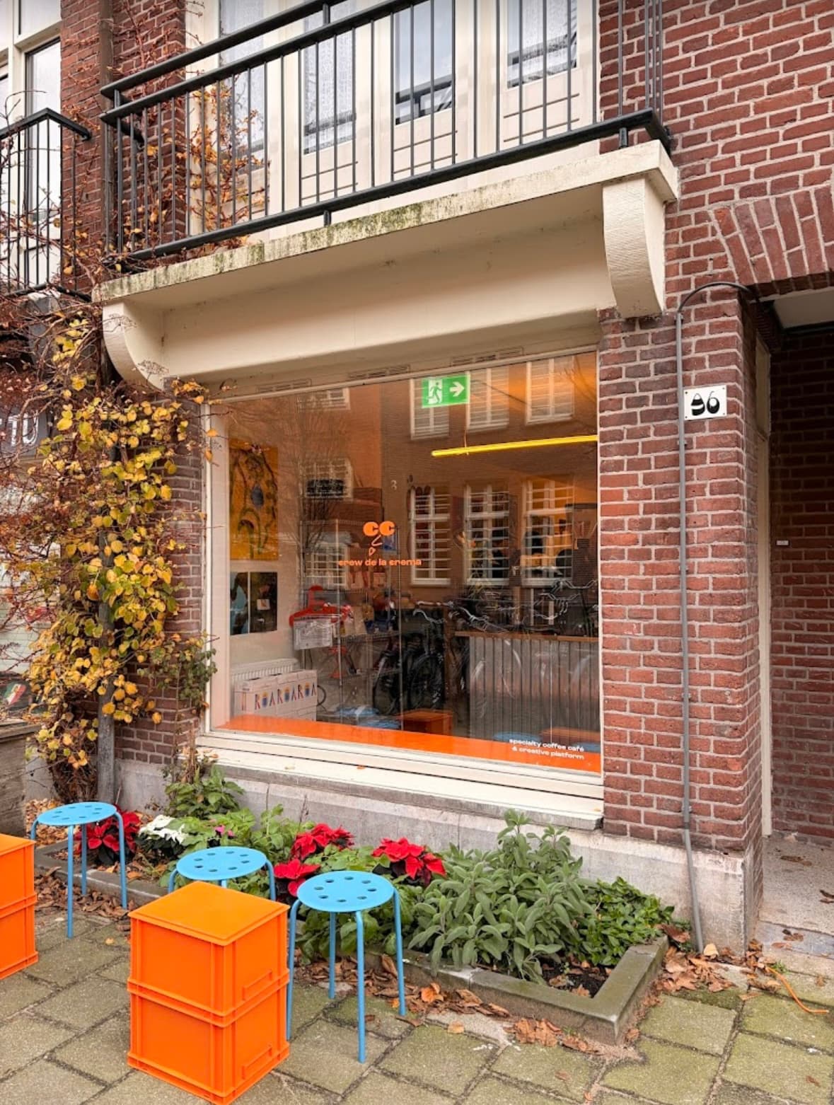 Crew de la Crema - specialty coffee shop in Amsterdam