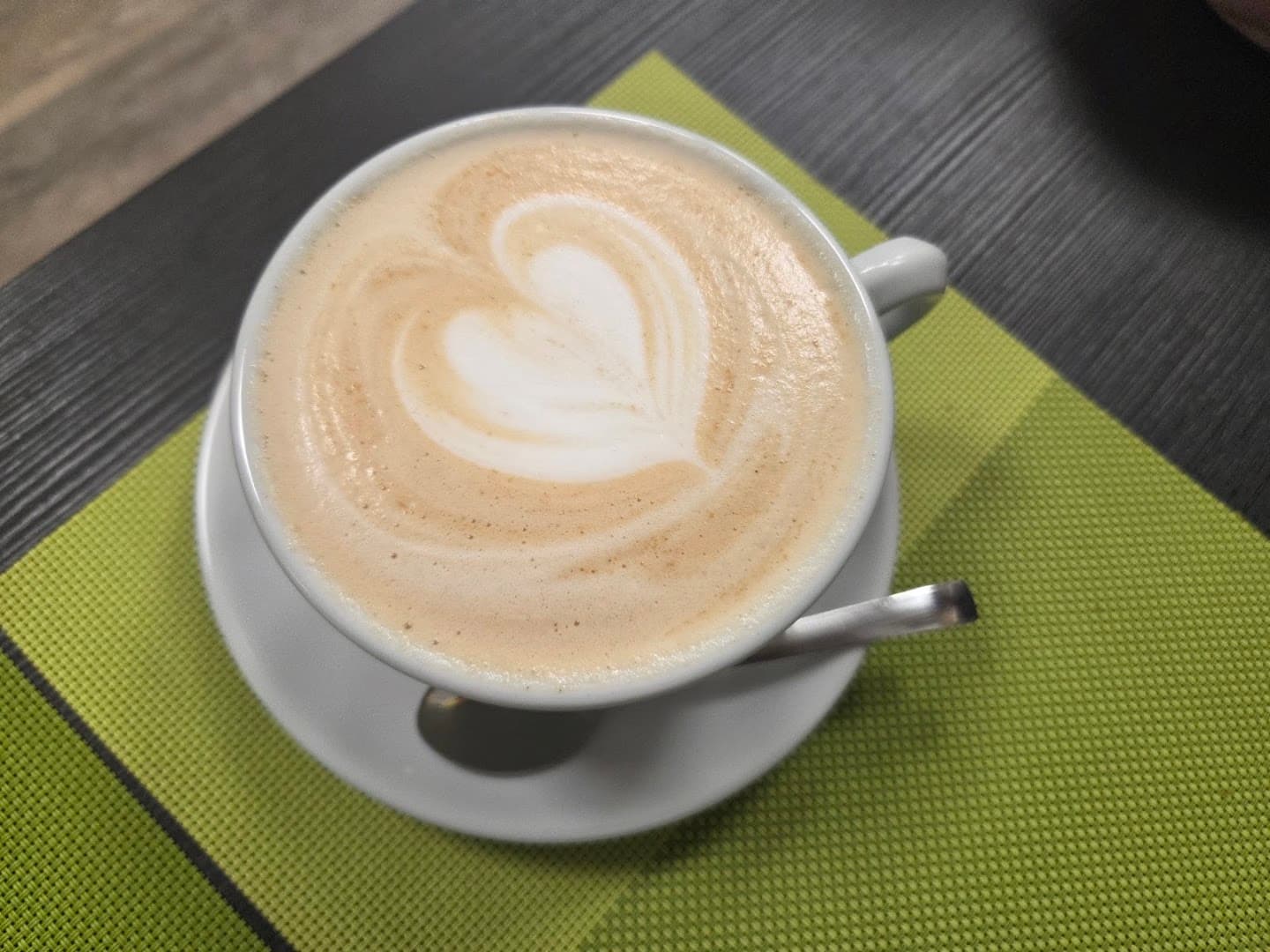 Kafe ve stanici - specialty coffee shop in Prague