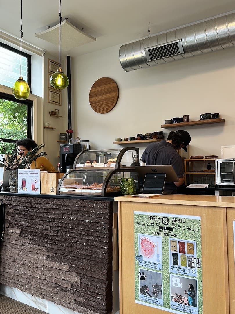 Mug Coffee & Clay - specialty coffee shop in Philadelphia