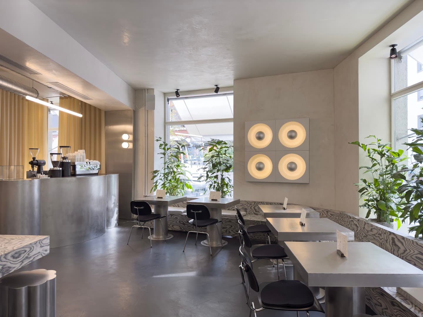 Interior of DRAFT. Coffee Zurich, specialty coffee shop in Zurich