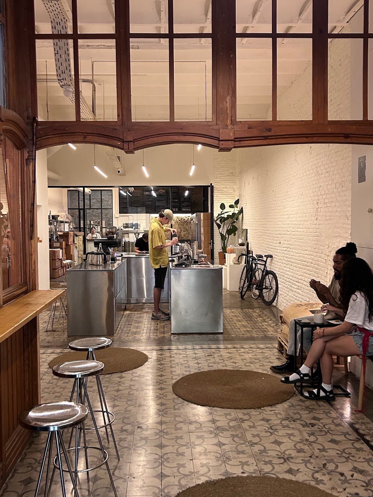 LOT ROASTERS - specialty coffee shop in Eixample