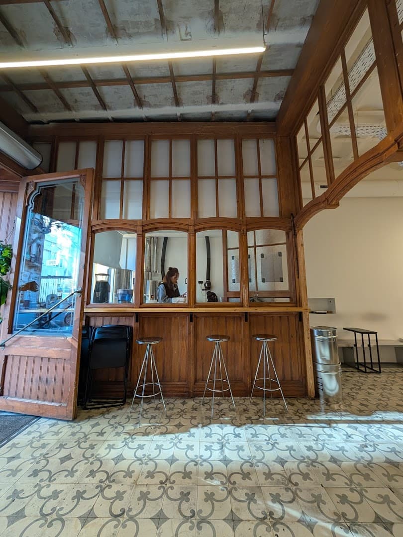LOT ROASTERS - specialty coffee shop in Eixample