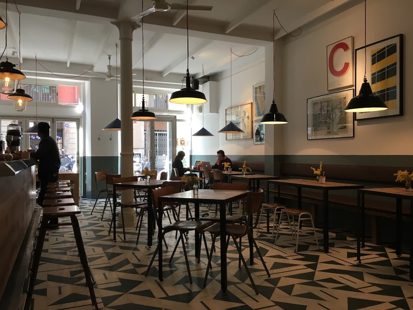 Caravelle specialty coffee shop in Barcelona - photo 3