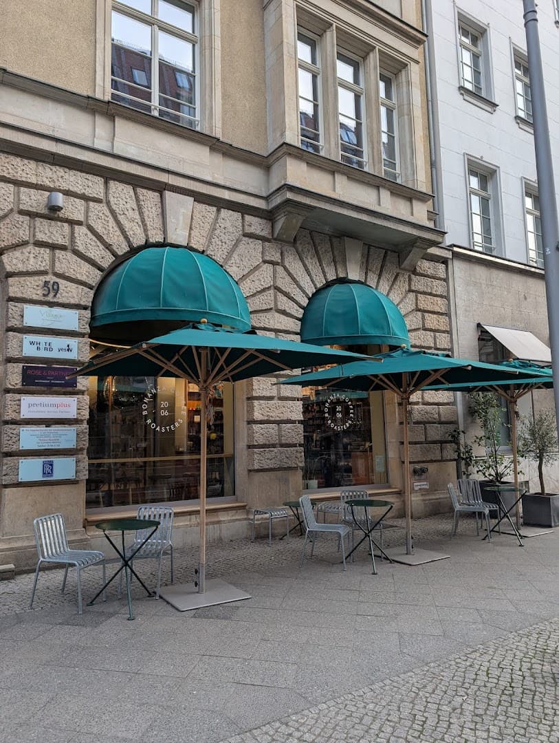 Bonanza Coffee specialty coffee shop in Berlin - photo 11