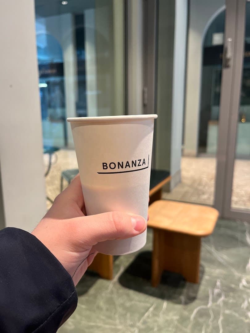Bonanza Coffee specialty coffee shop in Berlin - photo 5