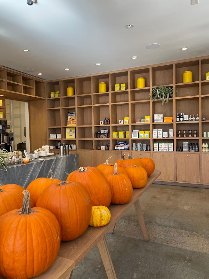 Caffe Luxxe - specialty coffee shop in Santa Barbara