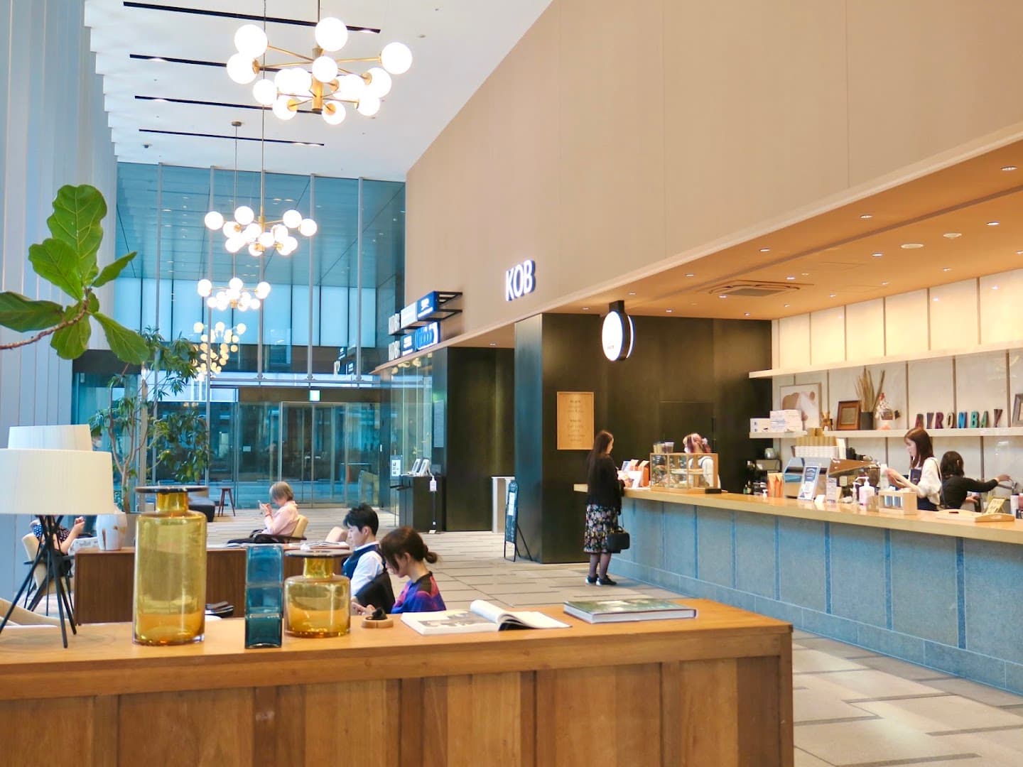 Interior of Byron Bay Coffee Company, specialty coffee shop in Tokyo